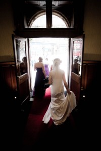 bride leaves grand central hotel in glasgow with bridesmaids